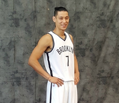 Jeremy Lin Brooklyn Nets guard gifted new suits to Brooklyn Nets teammates