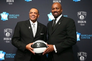 Photo left to right: Lionel Hollins, Brooklyn Nets head coach and Billy King, Brooklyn Nets General Manager at Hollins&#039; introductory press conference