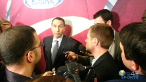 Cleveland Cavaliers head coach David Blatt questioned by reporters