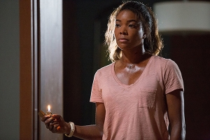 Gabrielle Union starring as Shaun Russell in the movie Breaking In