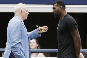Jerry Jones, owner of the Dallas Cowboys, talking with Dez Bryant.